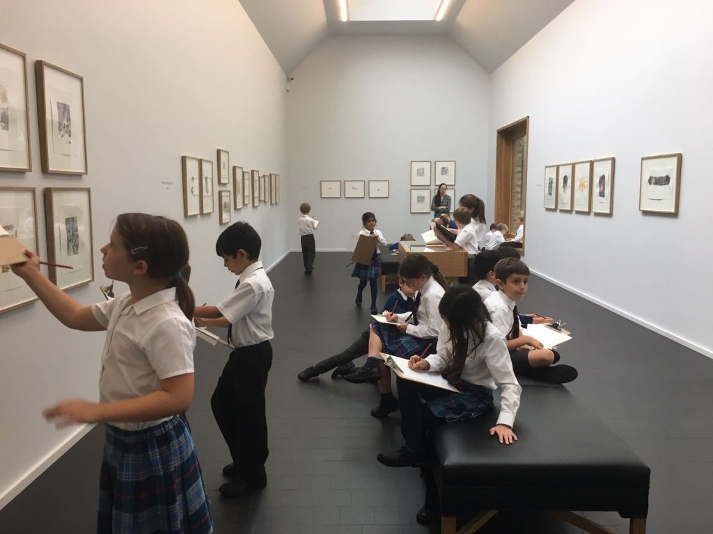 children in an art gallery