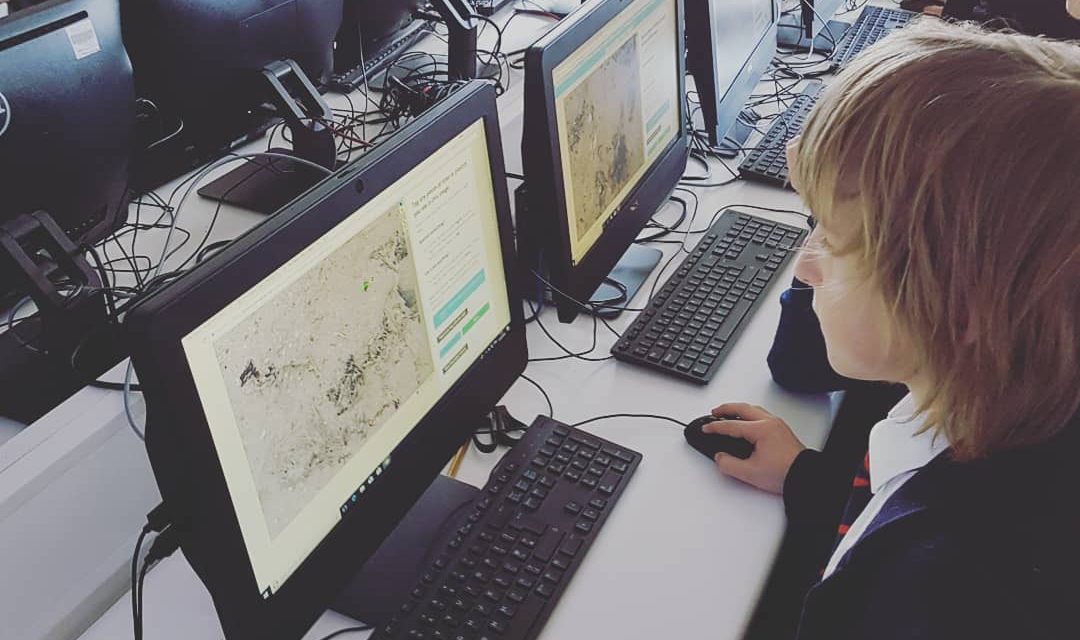 children on computers