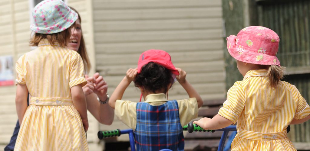 Students in sun hats